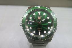 SEIKO 5 SPORT SRPB93k1 "HULK"