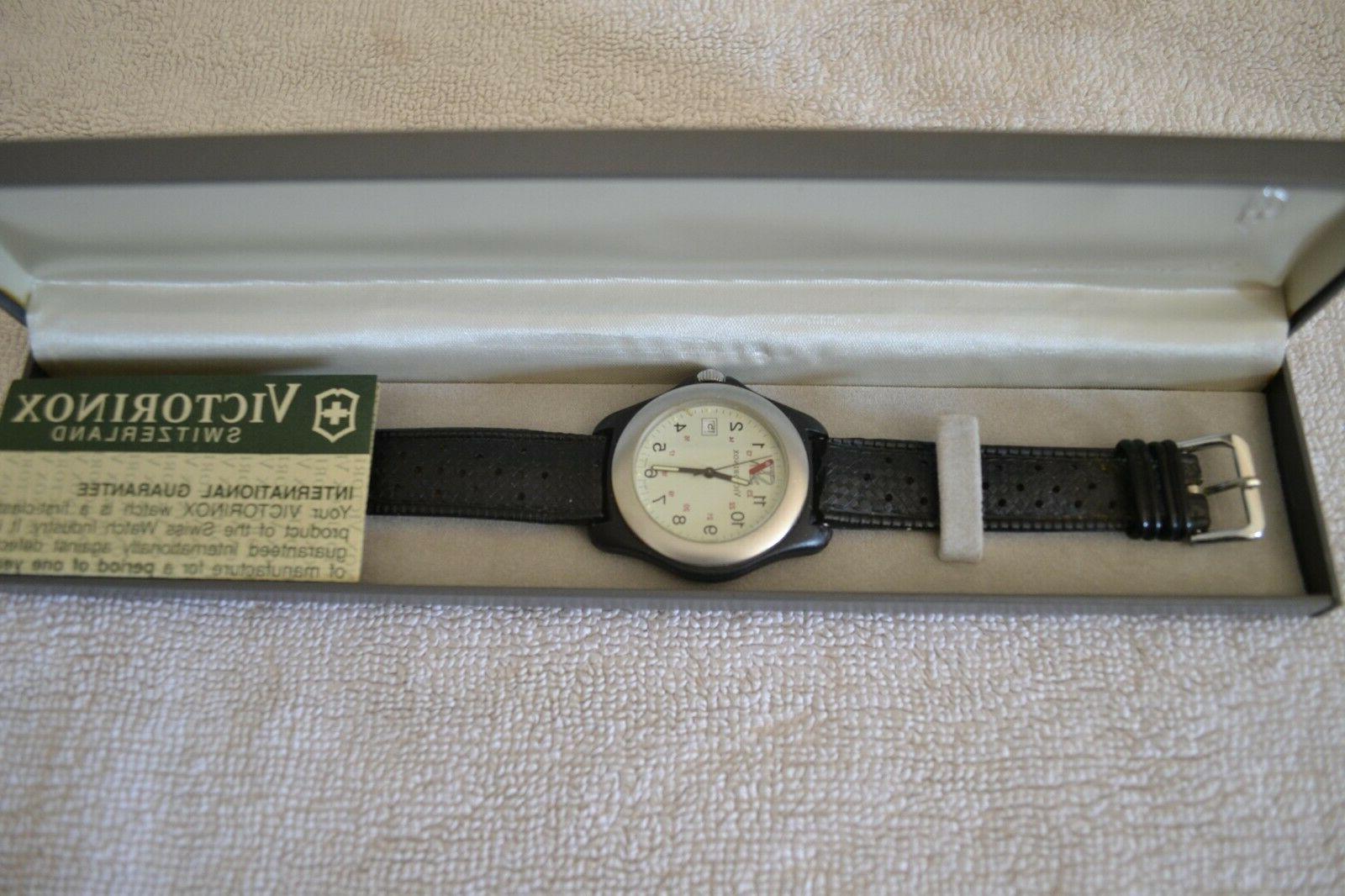 bellissimo orologio nuovo pila da sostituire