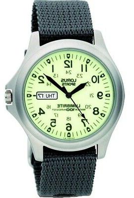 da uomo luminoso e brillante orologio militare