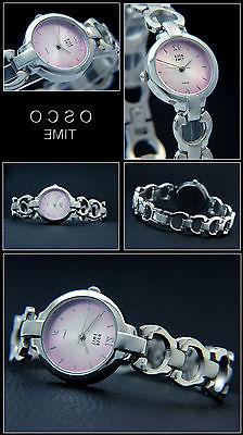 O Donna Sportivo Attraente Azione Offerta Rosa Quadrante