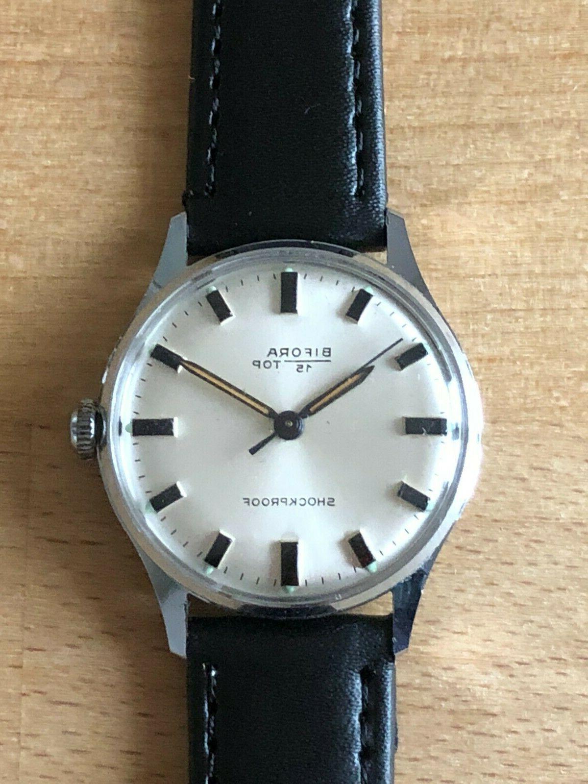 elegante orologio vintage a movimento carica manuale