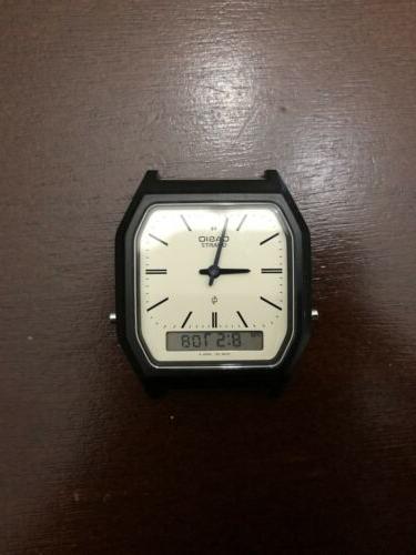 orologio al quarzo analogico e digitale