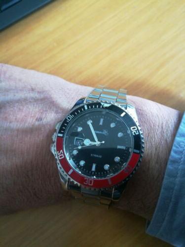 orologio bellissimo da uomo in acciaio ora