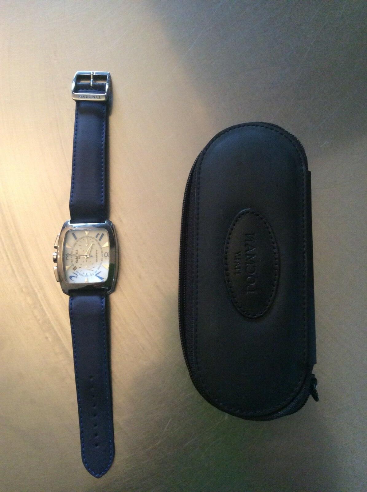 orologio con cassa in titanio