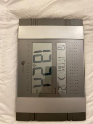 orologio da parete radiocontrollato usato ma come