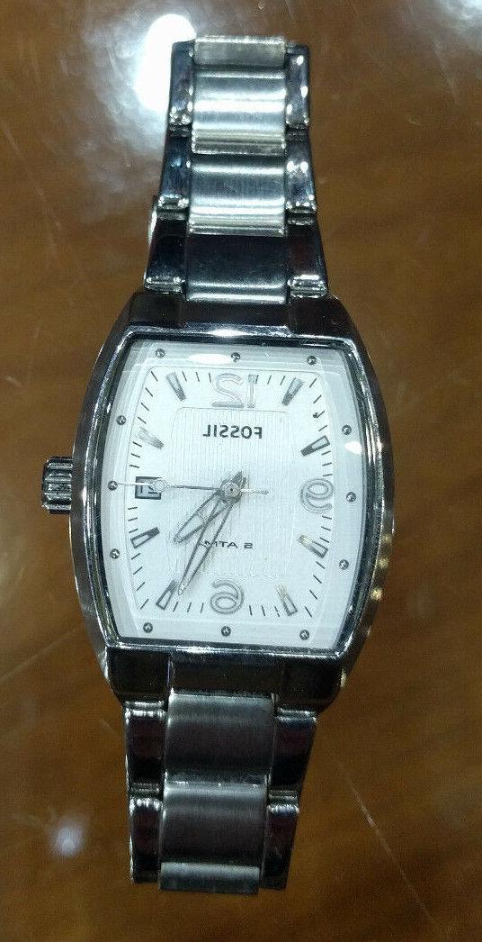 orologio da polso con datario da donna