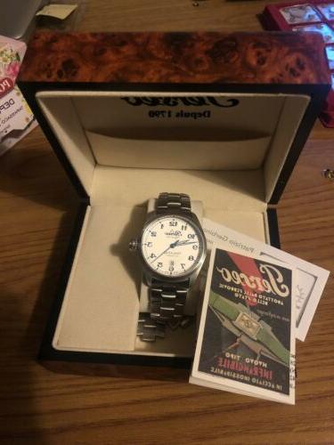 orologio da polso con scatola e certificato