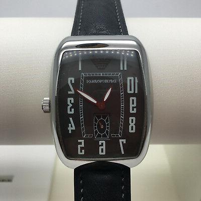 orologio da uomo fondo grigio con cinturino