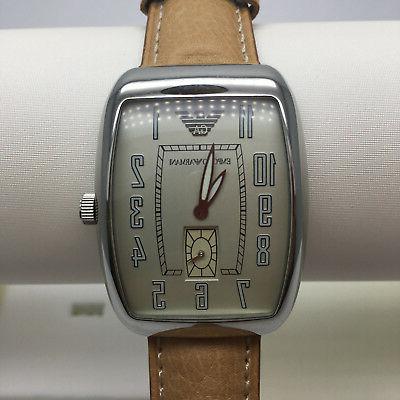 orologio da uomo rettangolare con cinturino in