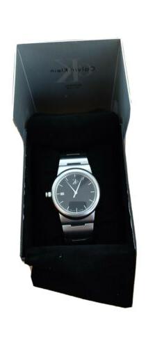 O Calvin Klein - Water Resistant 50m