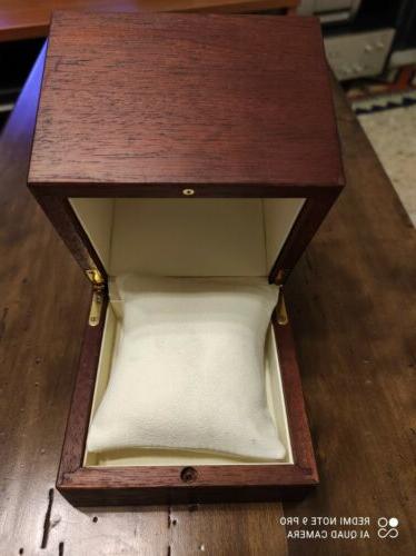 speedmaster apollo 11 wooden box vintage rare