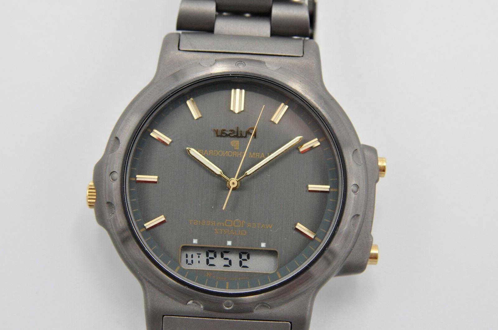v011 0010 vintage 1980 analog digital alarm