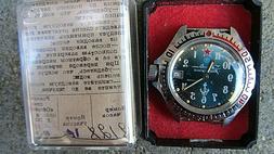 O Militare Sovietico Russo Meccanico A Carica Perfettamente 