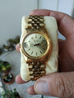 O Bulova Al Quarzo Per Donna Super Seville Calendar.