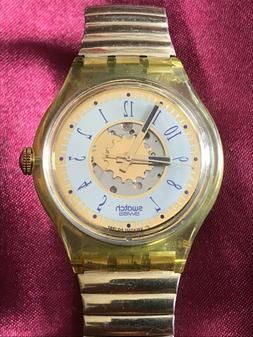 O Swatch Automatic St.peter's Gate -funziona! Oro/giallo/bei