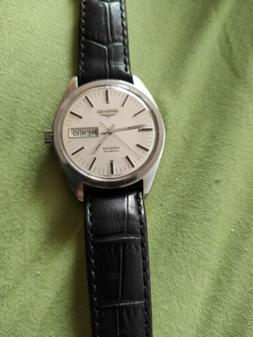O Longines Conquest Automatic