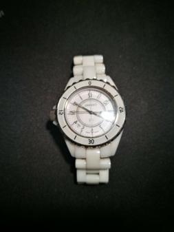 O Donna Chanel J12 Blanche Originale