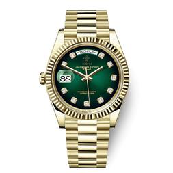 O In Acciao Inox Color Oro E Verde E Piccoli Diamanti Con Bo