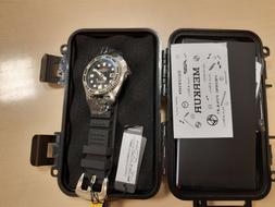 O Merkur Oceanmaster 300 M Homage Seiko Turtle