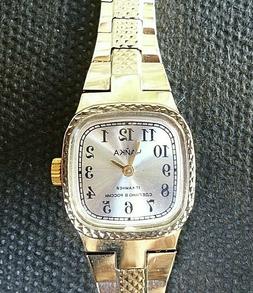 O  Piccolo Da Donna Russo  Mecanico Manuale Marca Chiaika.