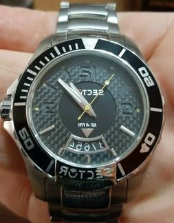 O Uomo Sector Acciaio