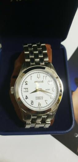 O Uomo Bulova Accutron Classic Automatico In Acciaio Nuovo