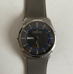 O Uomo Skagen Melbye - Cassa In Titanio - Maglia Acciaio - S