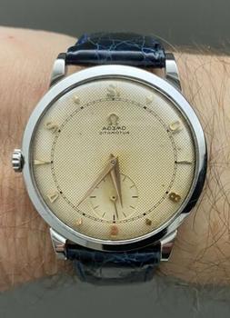 Omega Rare Vintage Ref.2398 Automatic Bumper cal.332  Honeyc
