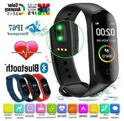 O Bracciale Conta Passi Tracker