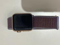 Vendo apple watch serie 3 da donna,cassa da 40mm color oro. 