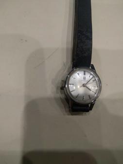 O Donna Meccanico Carica Manuale